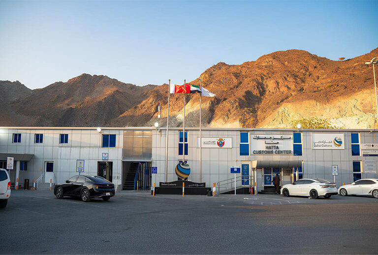 Qatar customs from UAE